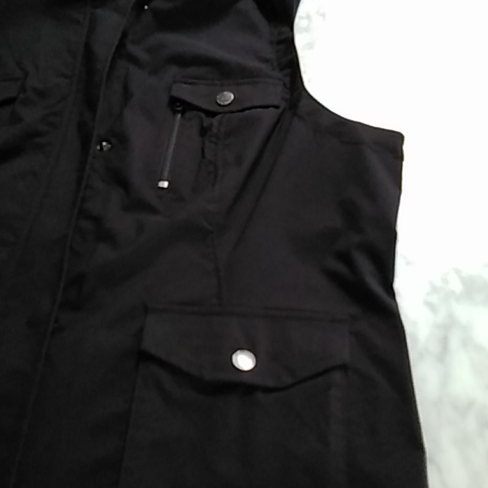 Nylon vest - Picture 3 of 3